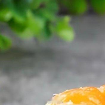 种植砂糖橘种植方法一、选址1.气候条件：砂糖橘适合温暖湿润的气候，年均温度18