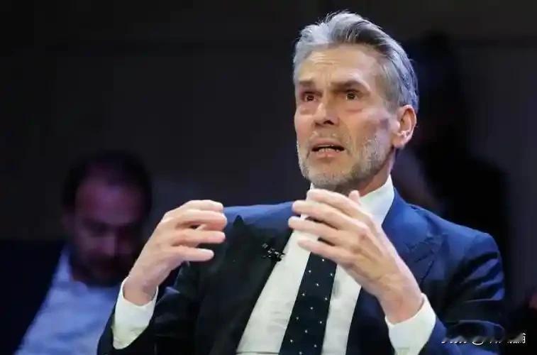 安世中国爆内幕：荷兰欠10亿货款，断供不该！最近，半导体大厂安世出大事咧。10