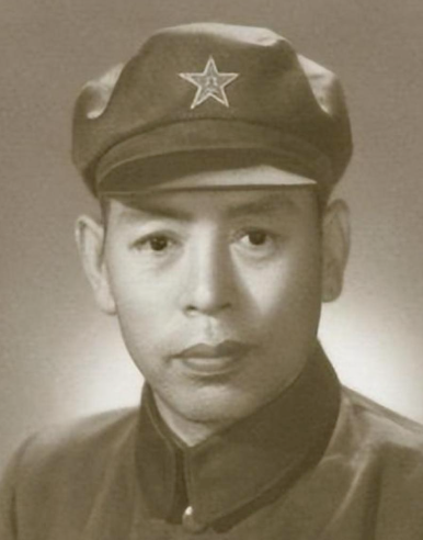 1932年，陈玉仁叛变，供出了潜伏在敌人内部的地下党员王世英，王世英察觉到异常后