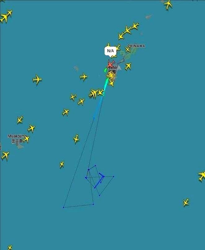今天下午，美国空军从冲绳岛嘉手纳空军基地出动1架编号为82-0007的E-3C预