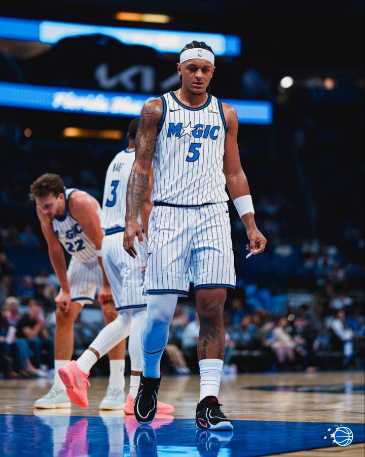 休赛期被认为是最成功球队之一的魔术四连败了…四个首轮换来的贝恩,五场比赛场均17