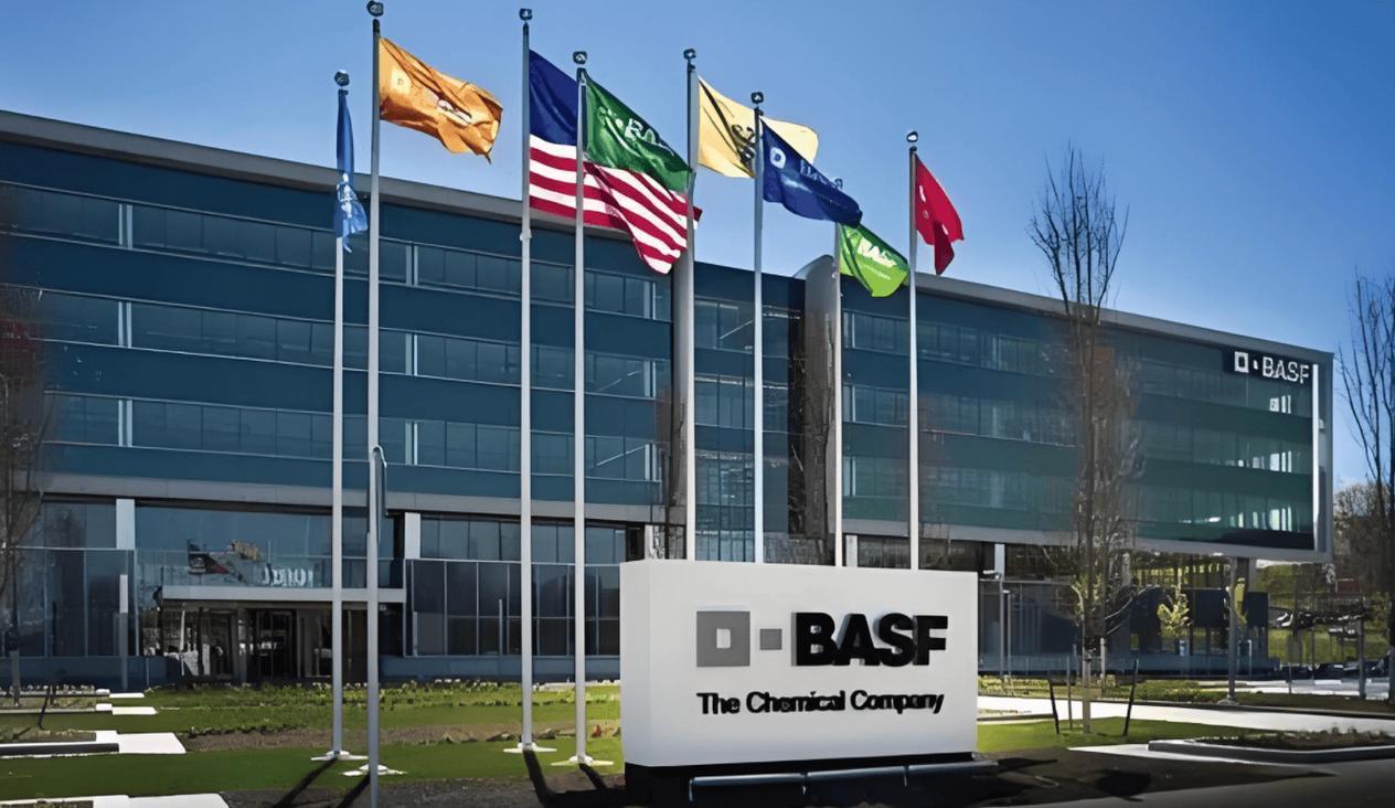 德国经济预期大幅下调：最狠的“去中国化”，是跑去中国再造一个德国？德国202