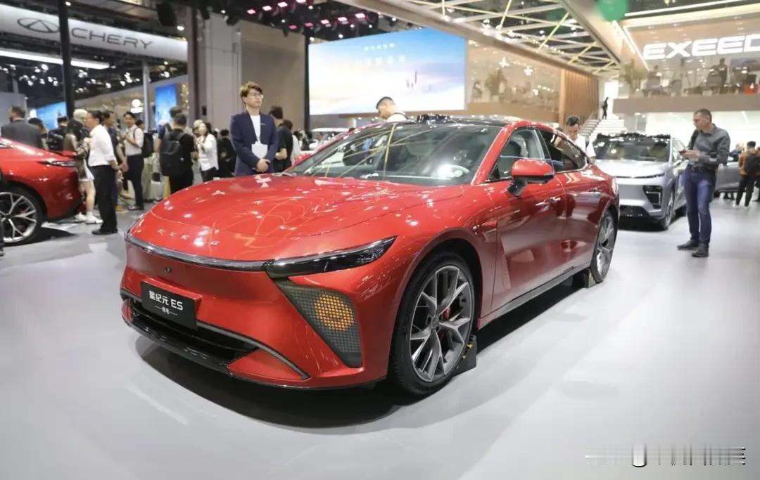 试驾与车主反馈：这些亮点和短板要知道1.核心亮点：续航、智驾、底盘表现突出