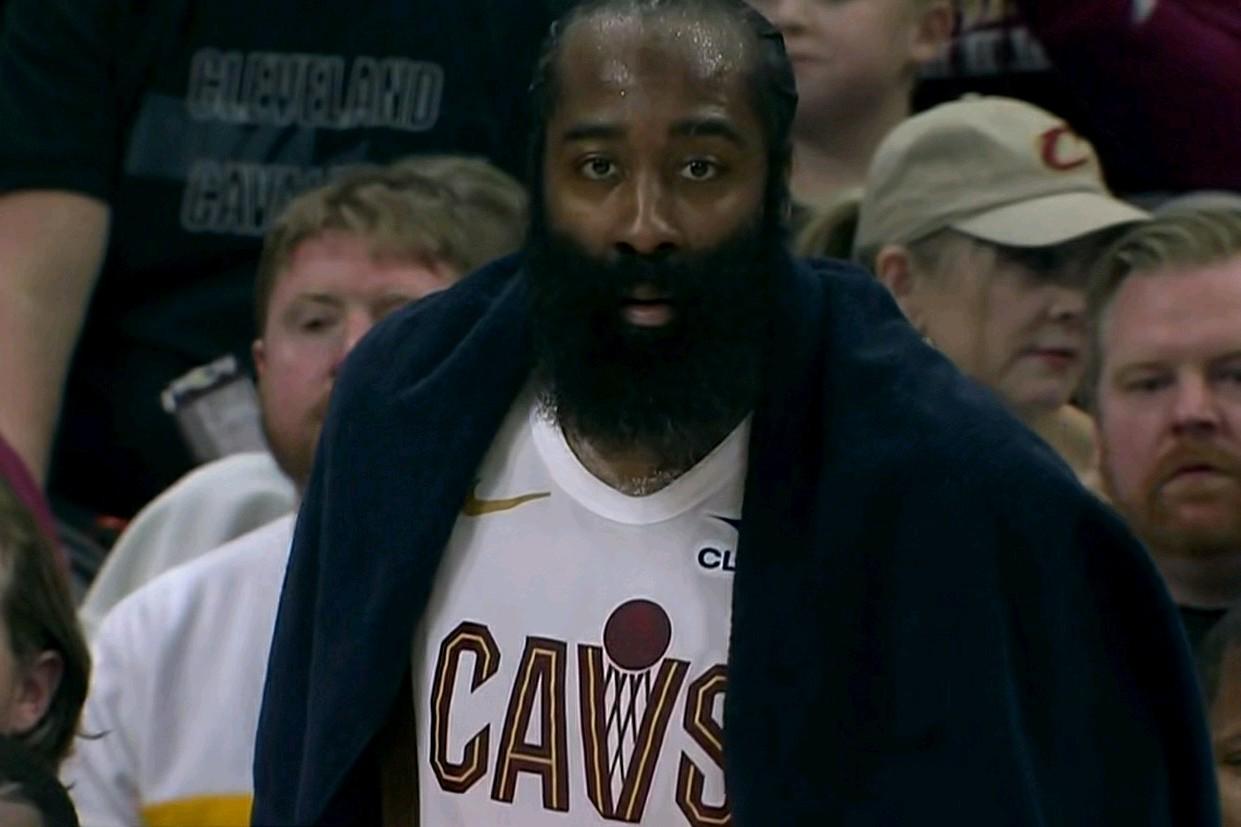 历史唯一！哈登29000分+3000记三分，全联盟就他一个……在今天骑士主