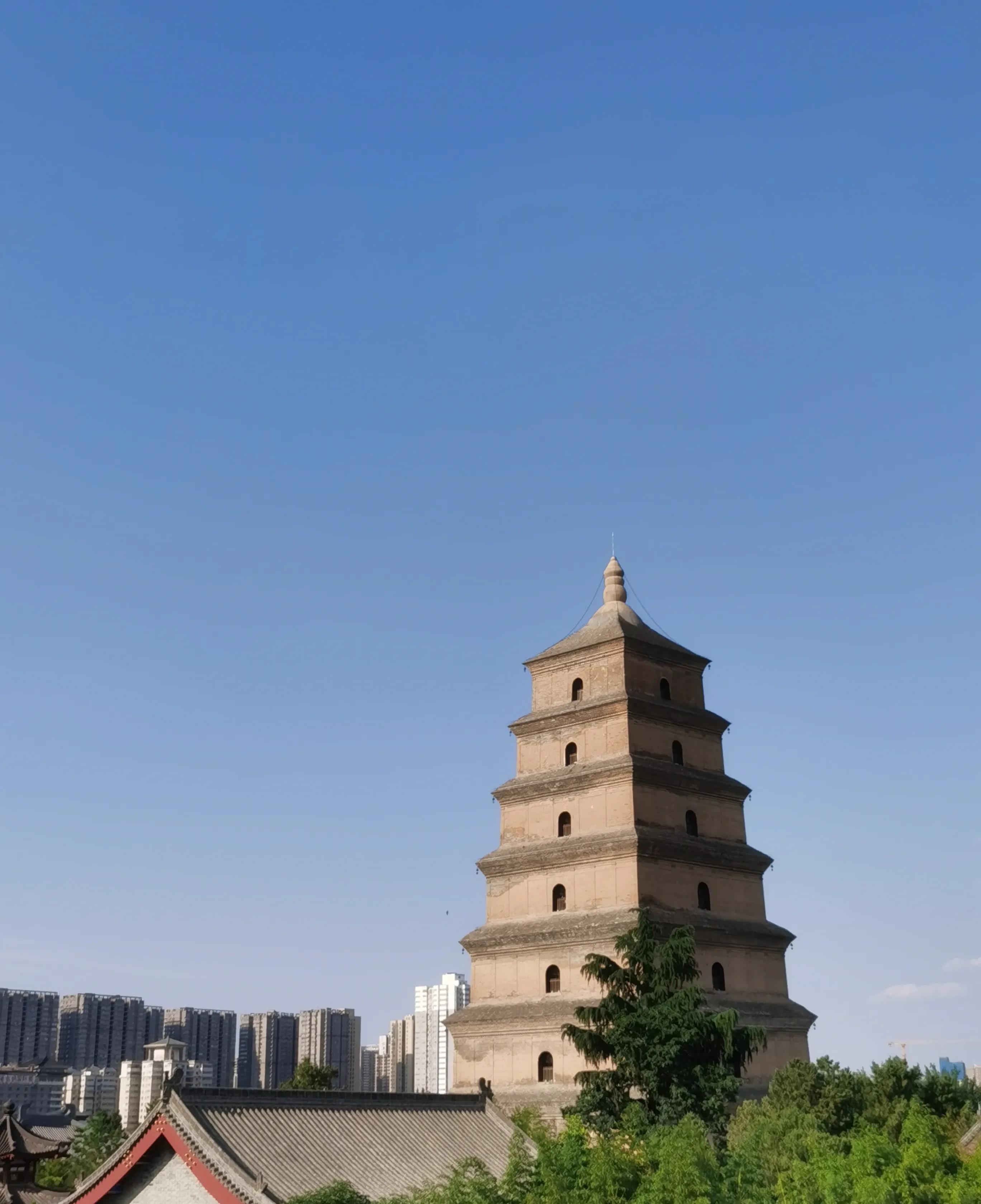 定居西安一年了，西安和乌鲁木齐生活成本差距有多大？许多朋友好奇西安和乌鲁