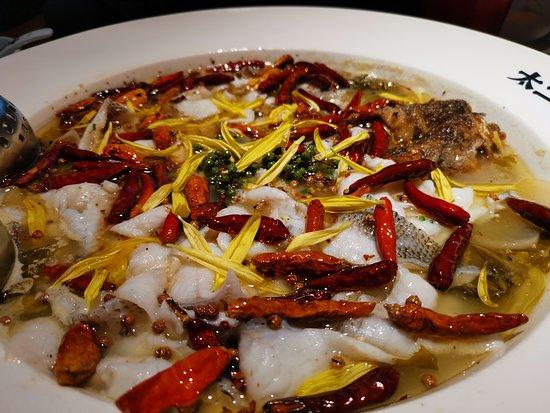 罗永浩：得饶人处且饶人在舆论场向来以“硬刚”著称的罗永浩，在与西贝的预制菜风