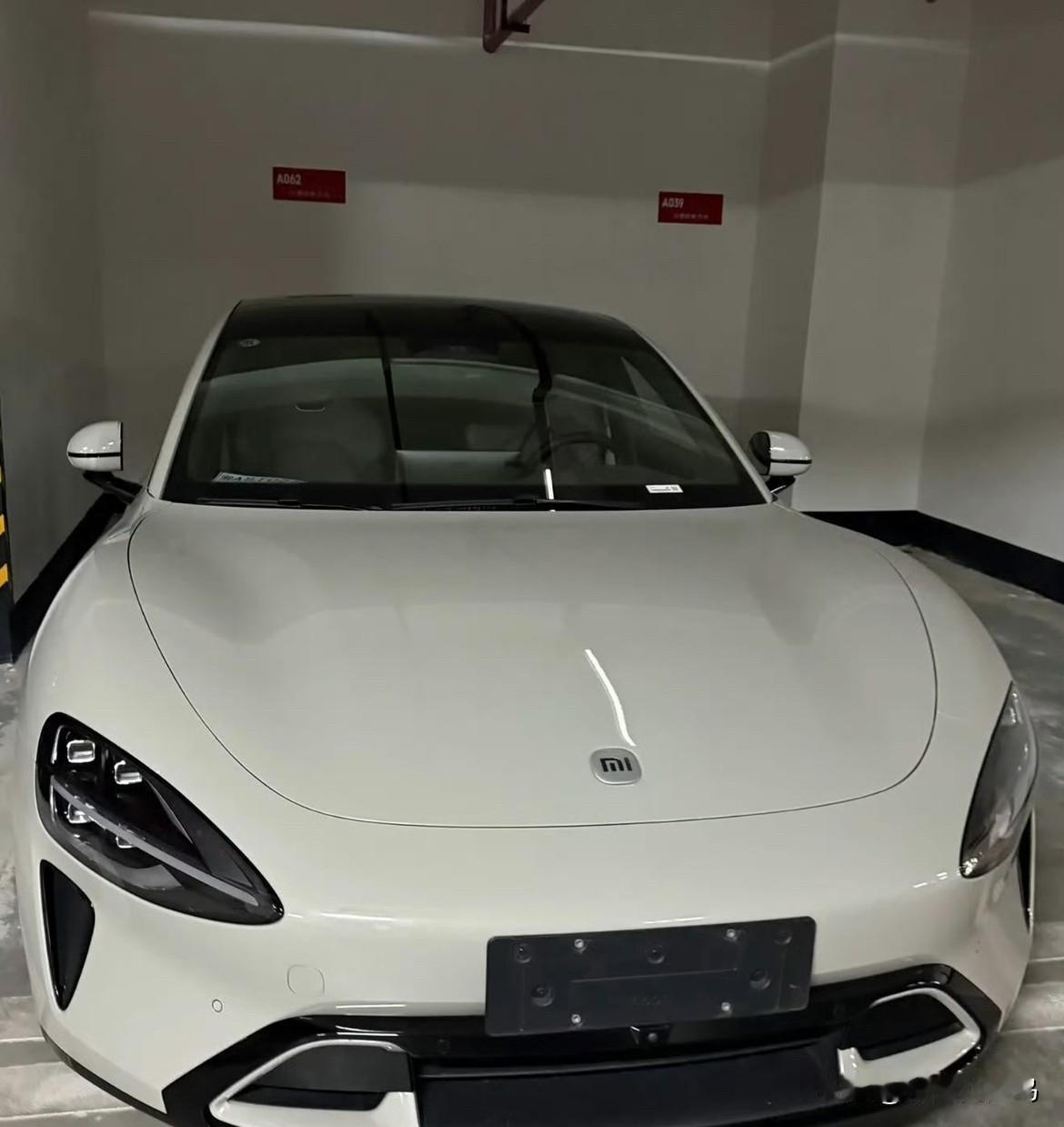 大家买车其实都挺看重车保不保值，小米SU7现在在二手市场上就挺抢手，甚至能转手赚