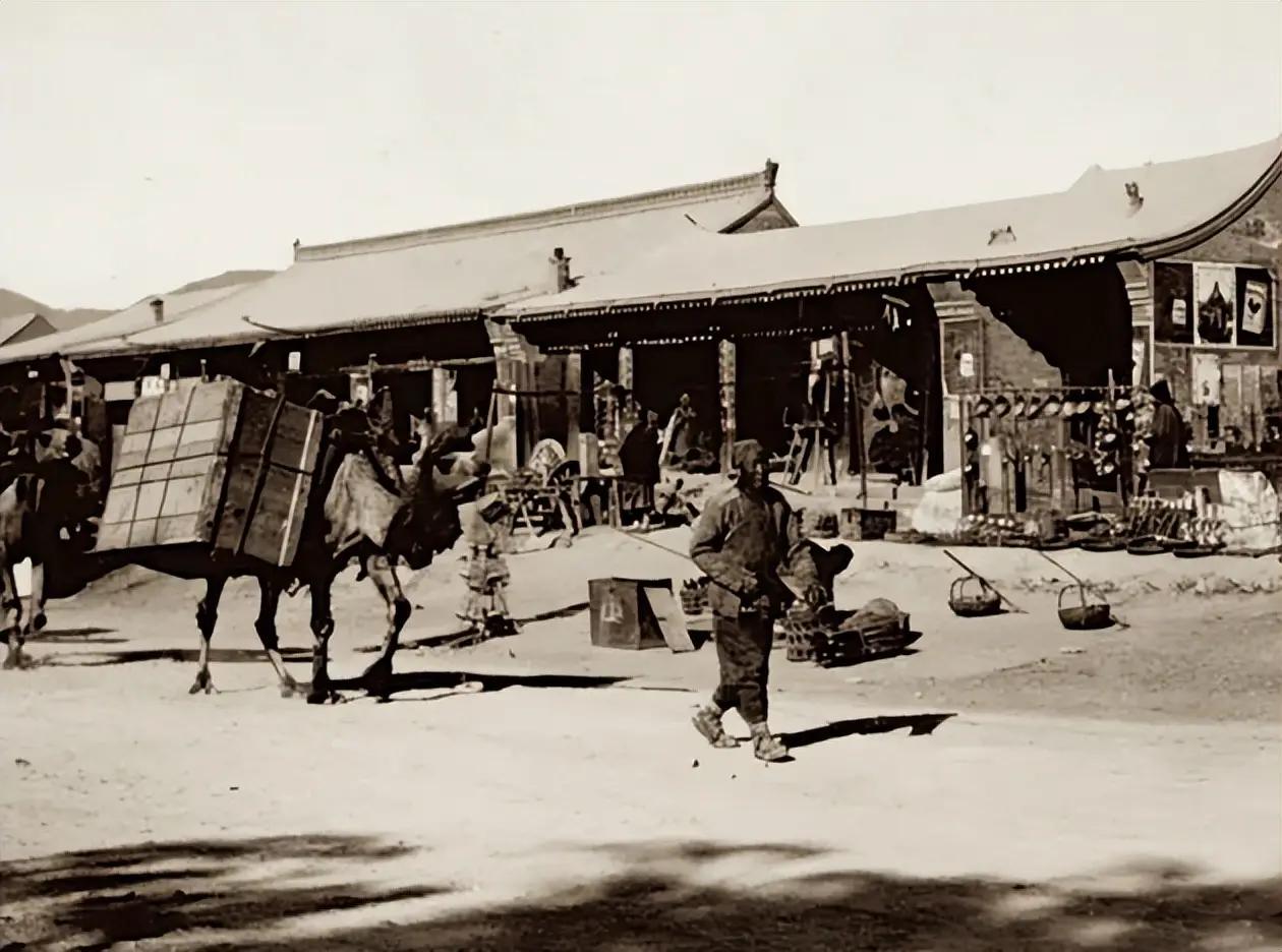 为什么民国土匪横行的年代各地的客栈还如此红火：因为当时土匪都有所谓的匪规。