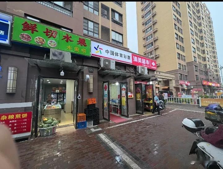 有些人做生意，目光太短浅了，注定要发不了发财！我们小区旁边有个超市，卖些米面粮