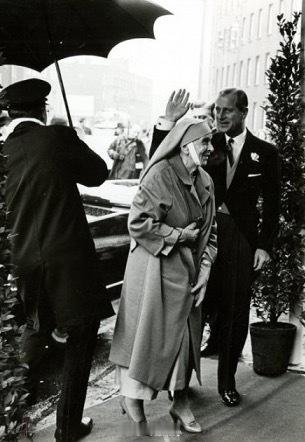 英国王室1966年4月18日，爱丁堡公爵菲利普亲王和他的母亲希腊丹麦的安德鲁
