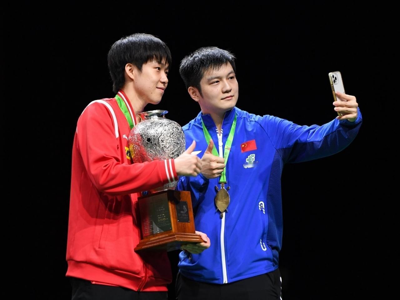 【樊振东回归，王楚钦将压力大减负】他从“唯一核心”转为“双核之一”，短期利好，