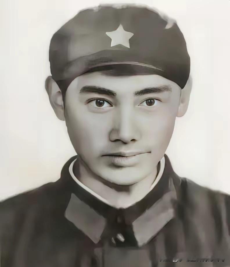 三等功臣吾尔尔且烈士，彝族，四川省凉山彝族自治州昭觉县人，1980年1月入伍，原