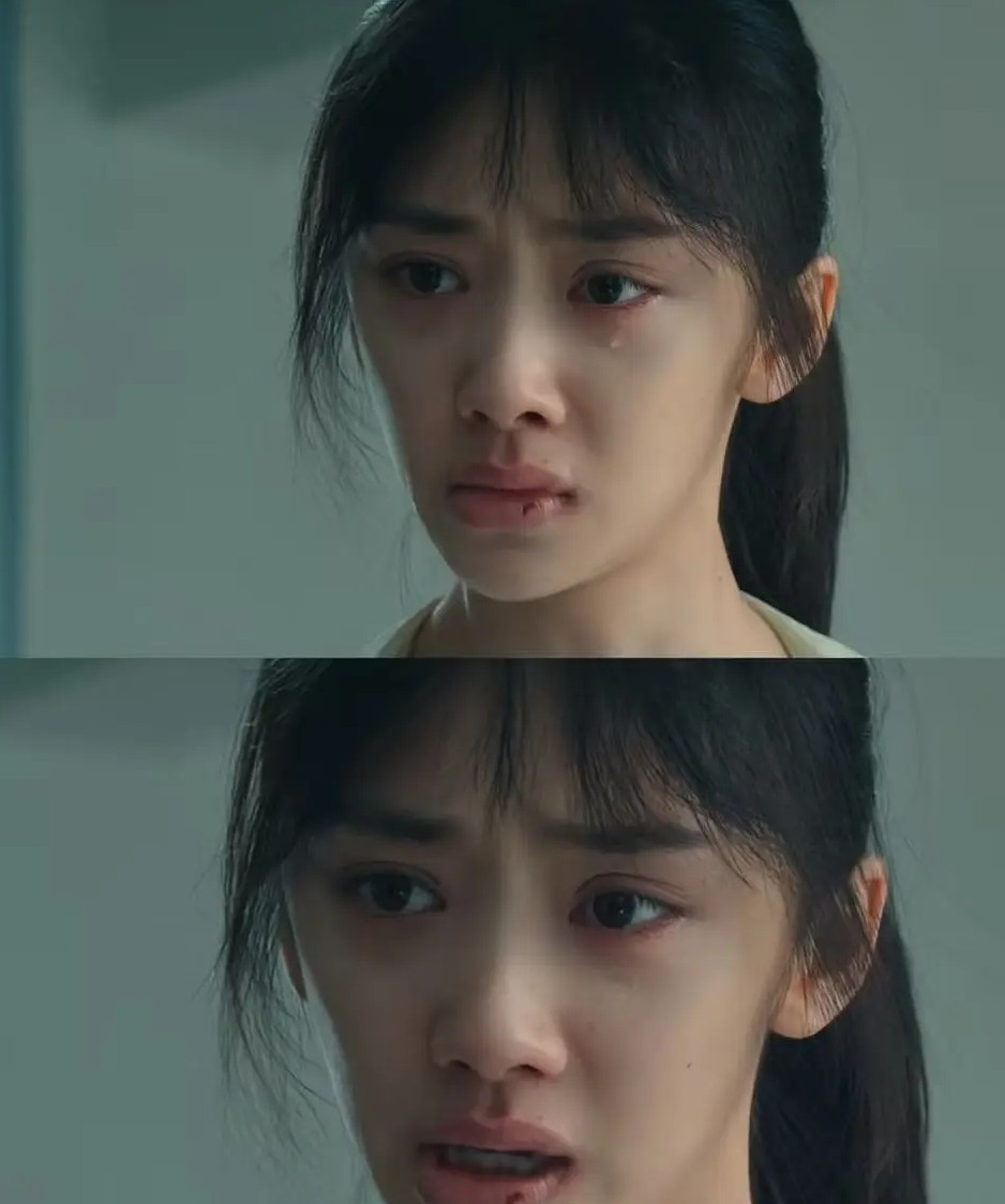演员真的不要轻易演傻子角色，不然以后演的所有角色都会有傻子的影子，比如陈学冬《解