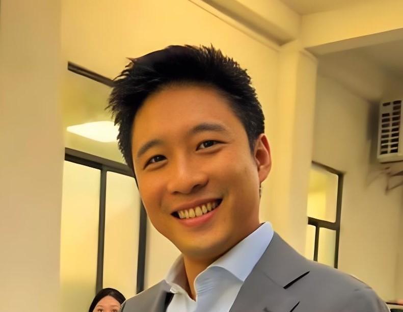 霍家挑儿媳，看的根本不是脸。你见过哪个女明星参加顶级豪门婚礼，敢一件首饰都不戴