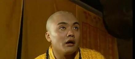 公元695年，71岁武则天宠幸完42岁沈南璆后，勃然大怒：“没用的东西