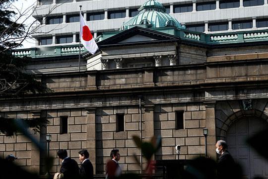 日元跌破162，近40年新低：日本的三重危机才刚开始6月底，美
