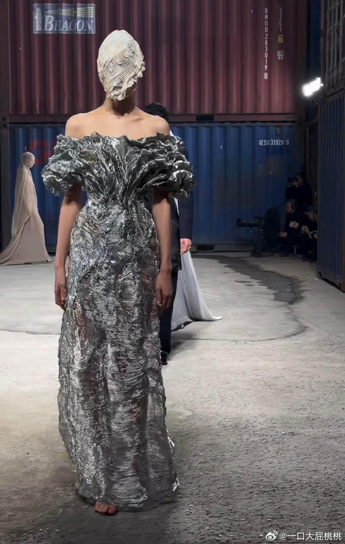 上海国际时装周压轴大秀——MaisonMargiela2026秋冬发布秀~上