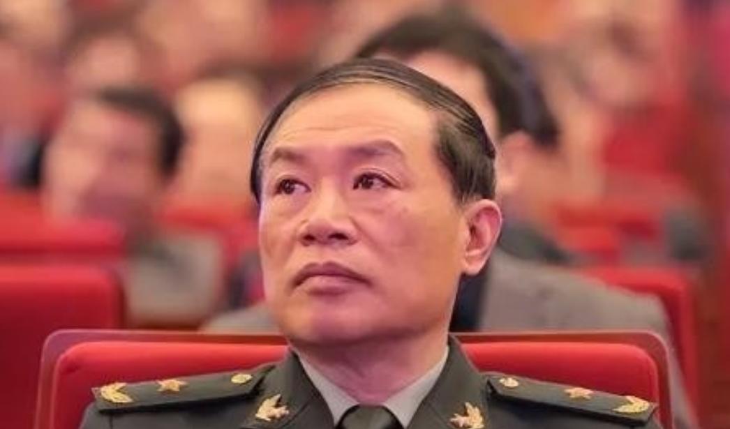 真相是北京已经看透了战败的源头：所有的背叛，都始于推杯换盏；所有的山头，都立于酒