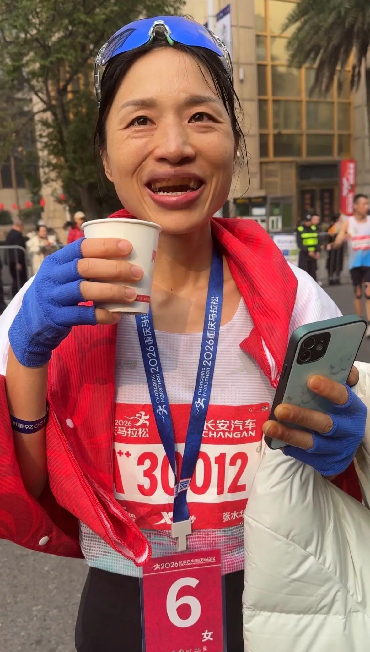 离职后的她，独自闪亮的她，为梦想而努力的她，张水华终于迎来了职业生涯的全新时