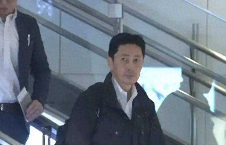 这下玩脱了吧！东京那边估计肠子都悔青了。一句话惹毛了北京，现在派人来“灭火”？恐