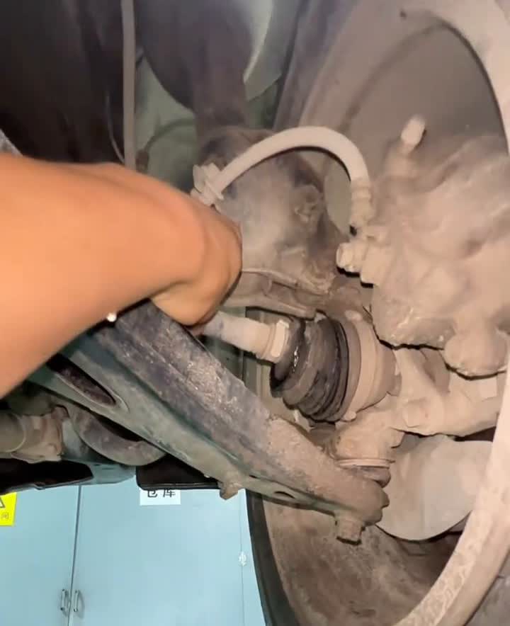 斯巴鲁维修保养的误区。斯巴鲁车主可以点赞收藏一下，这一期说一下维修保养的误区