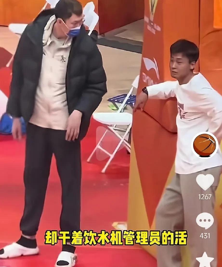 北京男篮球迷这你受得了吗！刚刚结束的俱乐部杯比赛，很多北京球迷不干了！眼看球队