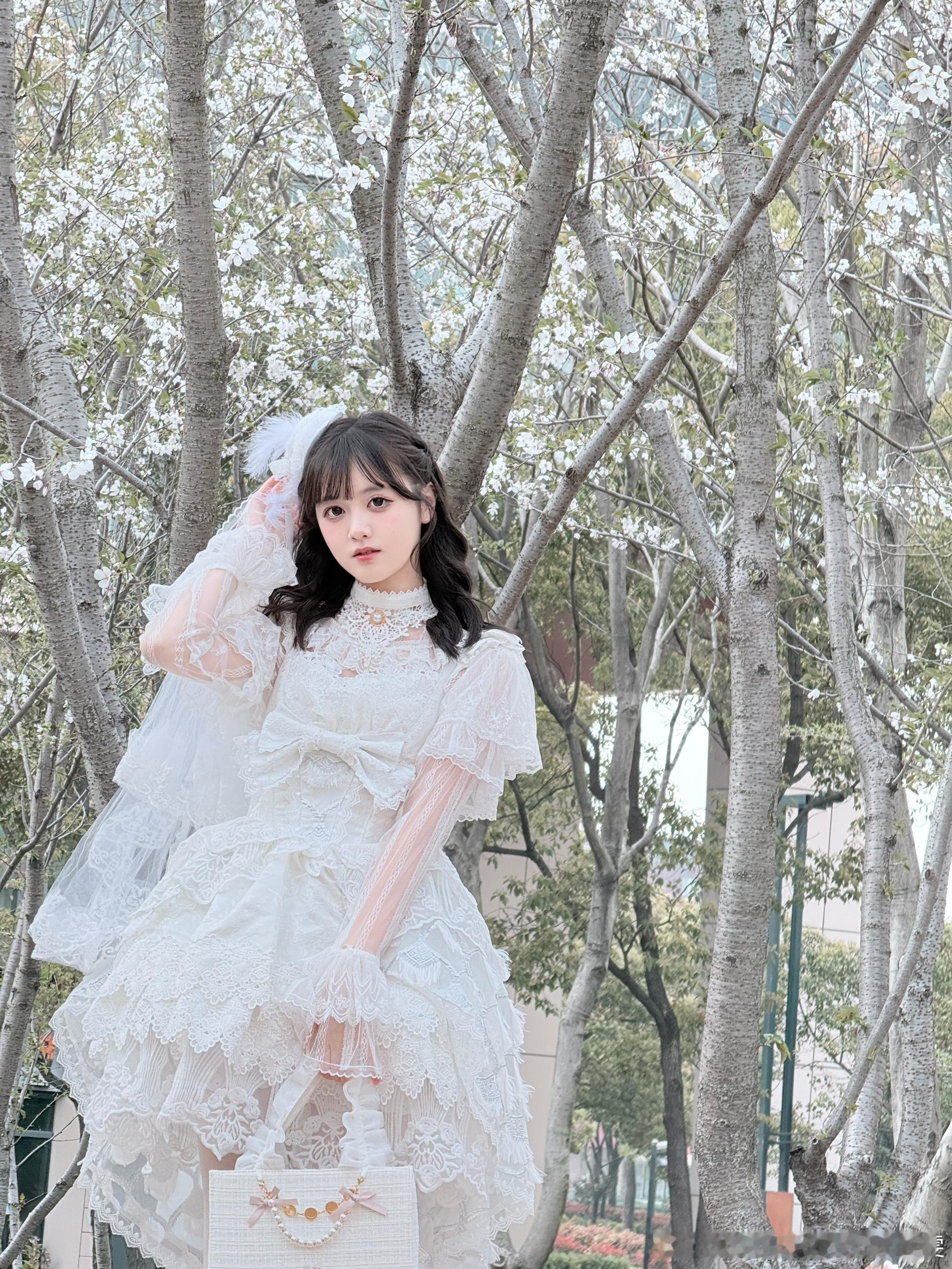 明天和后天穿这套哦请来跟我结婚💍