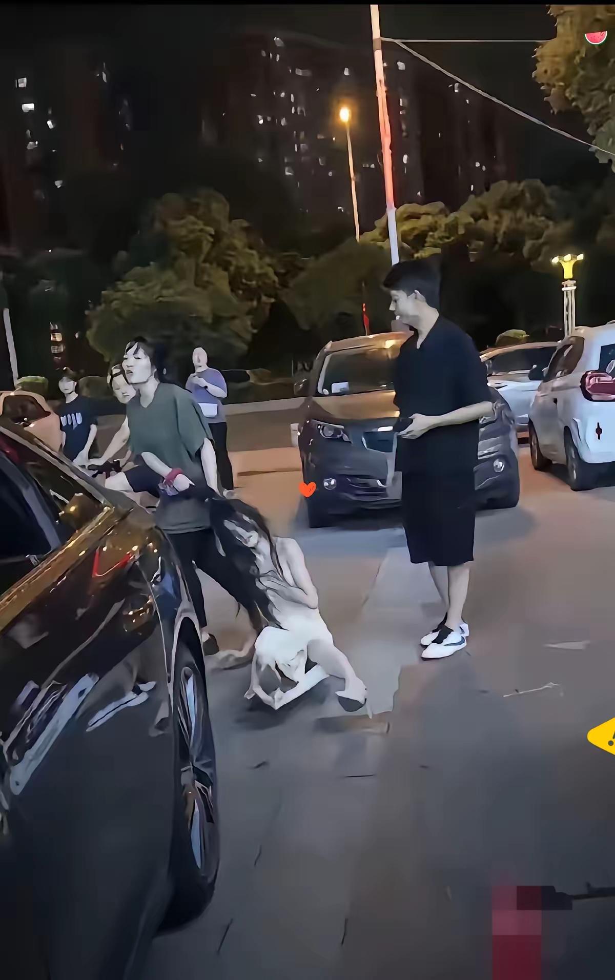 湖南邵阳这事儿刷爆全网，看完我真的倒吸一口凉气！原配结婚十二年，有俩娃，自己开服