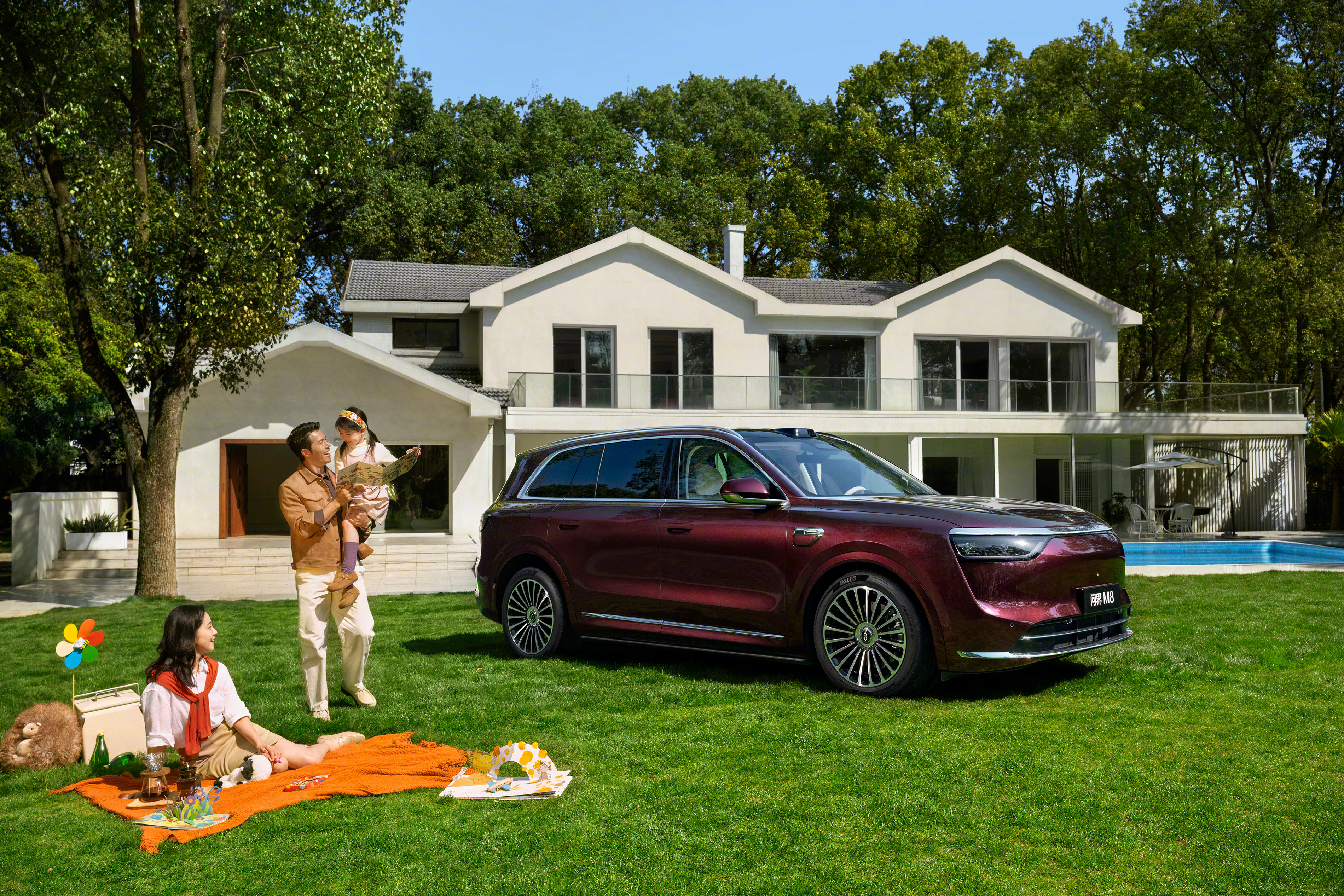 问界M8升级四激光雷达感知能力决定行车安全上限，问界M8焕新升级后，凭借四