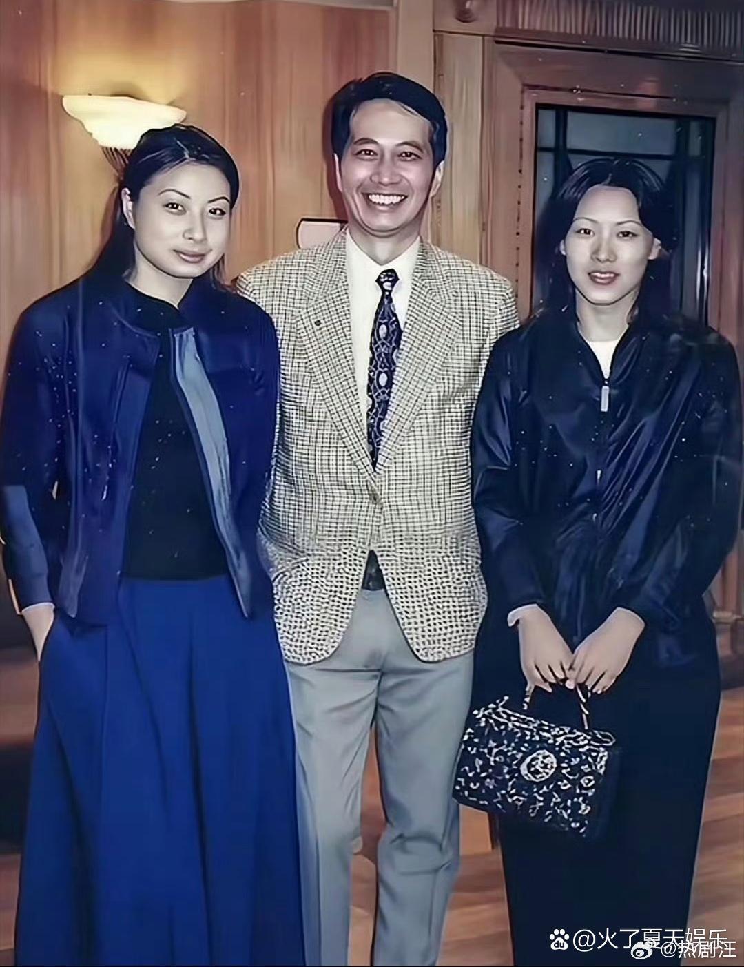 年轻时的郭晶晶与伏明霞，伏明霞好漂亮啊