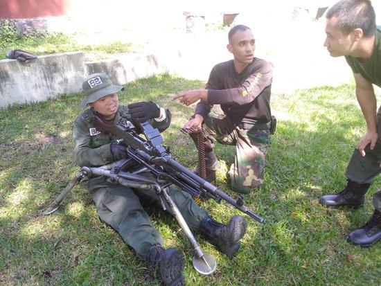 多年前中国特战学员在委内瑞拉受训委内瑞拉安德烈斯·罗哈斯特种作战学校