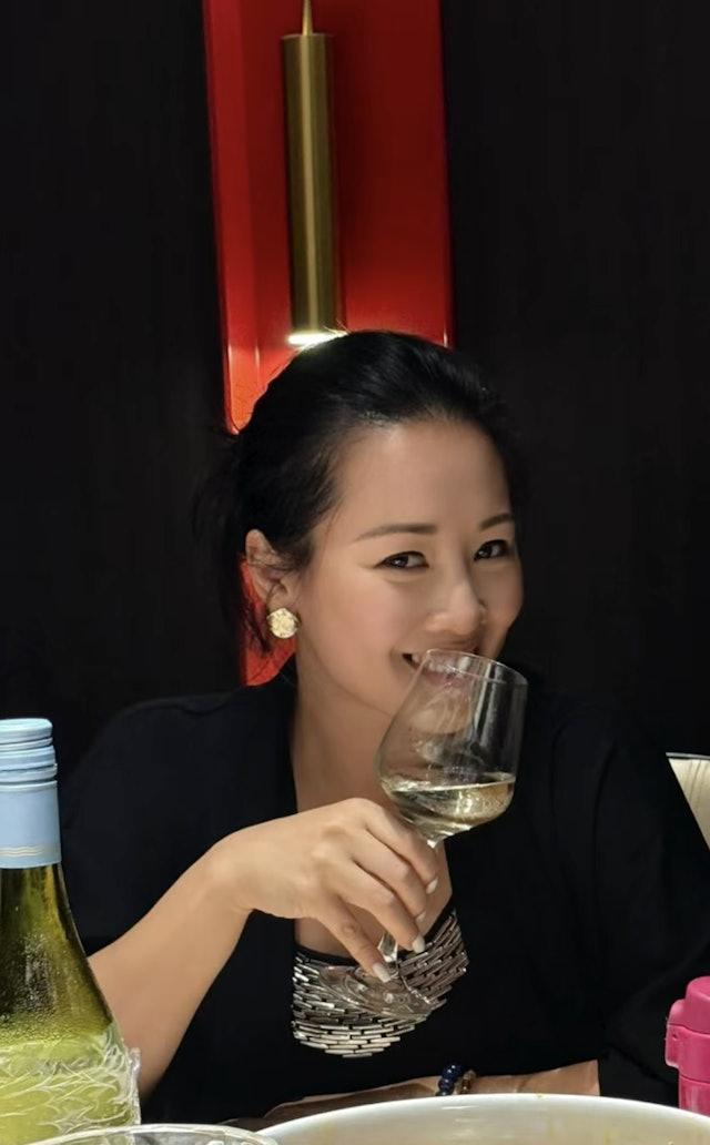 2002年港姐蔡洁雯（Rubyanne）当年夺得「才艺卓越小姐」，当届港姐冠亚季