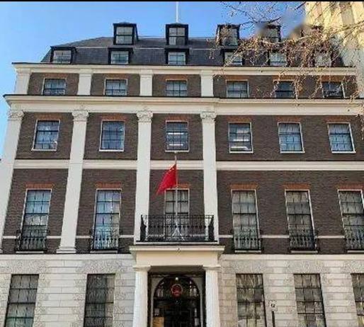 全票通过，特朗普提前对英国下“通牒”，不许中国做一件事。英国全票通过特朗普提出的