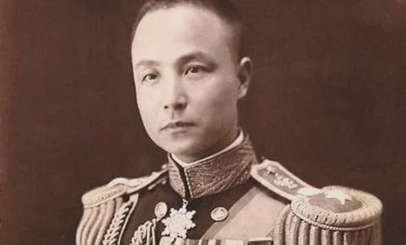 1949年，宋美龄奉蒋介石之命，打算将海军上将陈绍宽带去台湾，陈绍宽拒不赴台，放