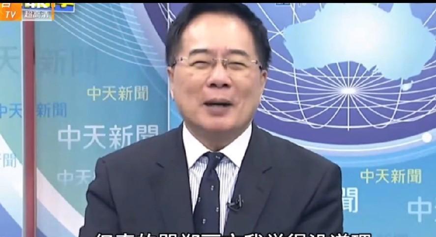 蔡正元又开始嘲讽了:高市早苗的当选，对岸过几天就发贺电了！至于说网友骂郑丽文想