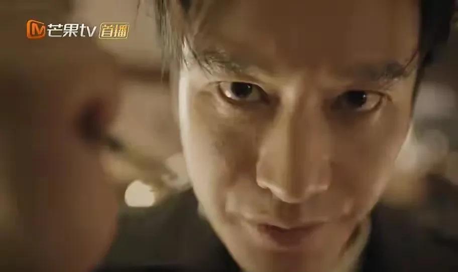 《潜渊》越往后看，越发现自己的智商“短路”了！76号宴会，日本宪兵查人连梁朔都