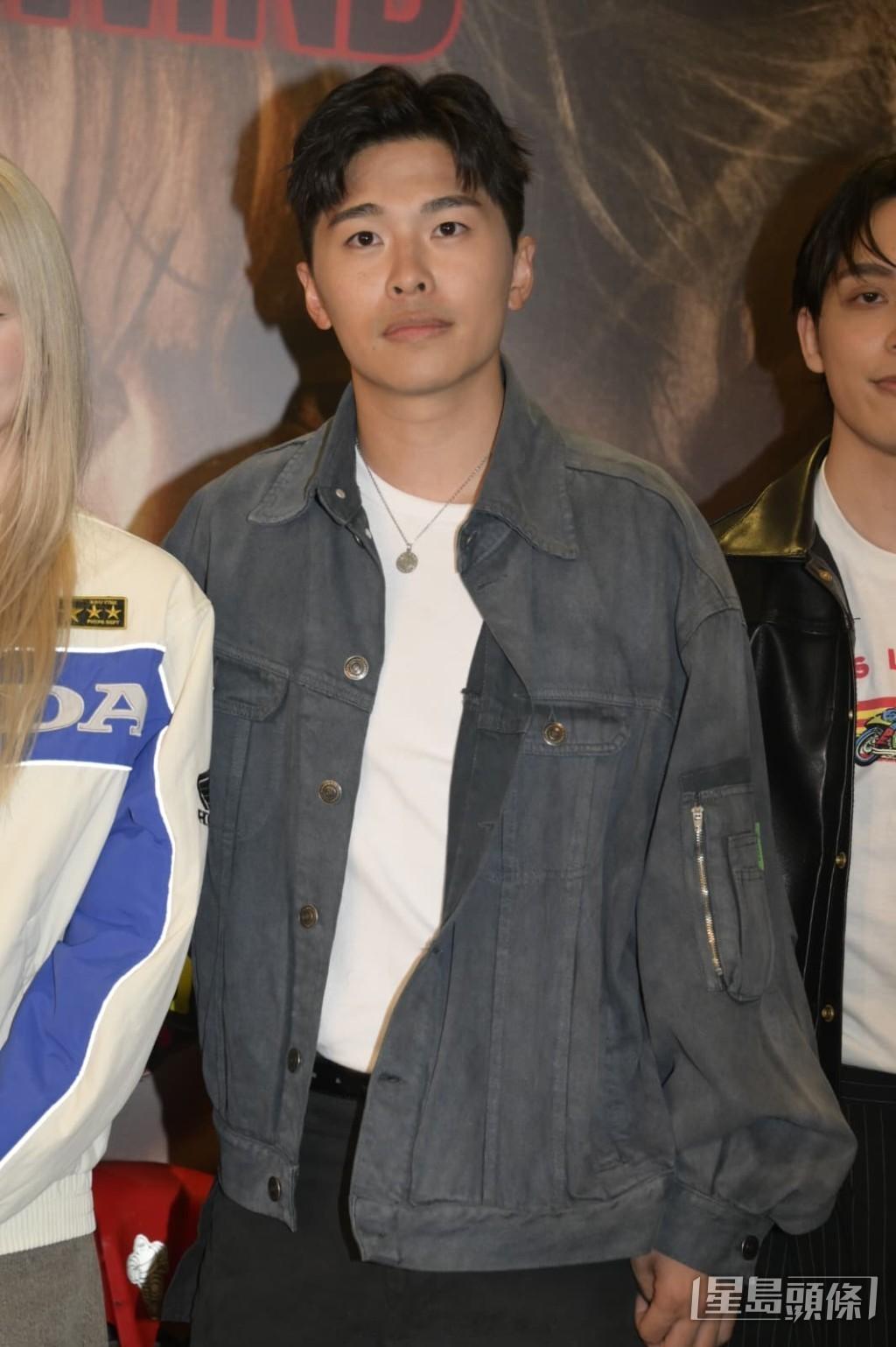 星岛：游学修疑被ViuTV封杀深夜直播态度180度转变全天候狙击忽然“跪低”