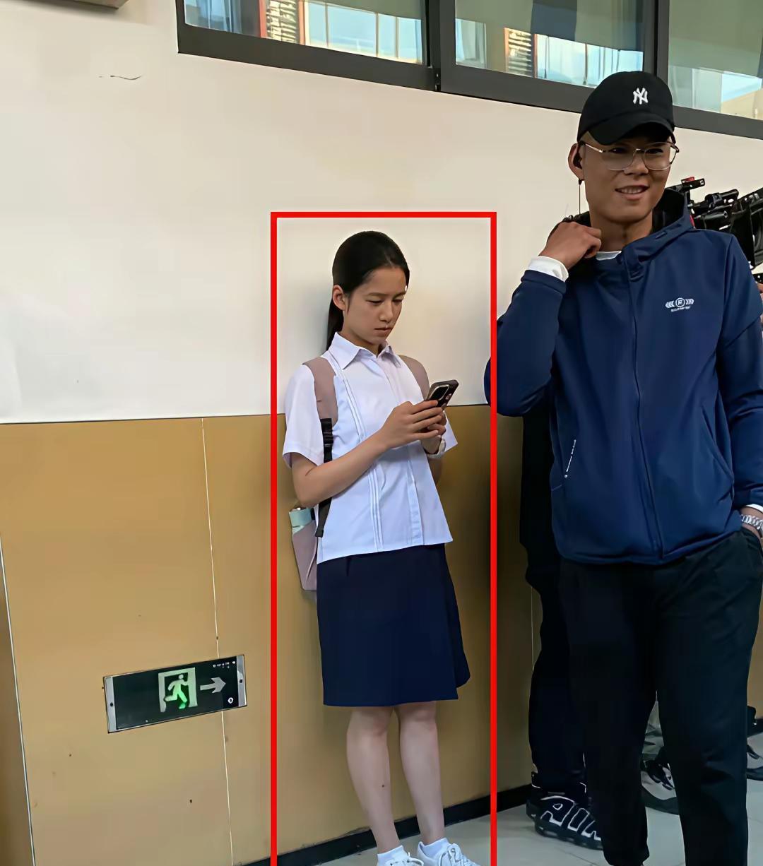 这位演学生的明星好漂亮