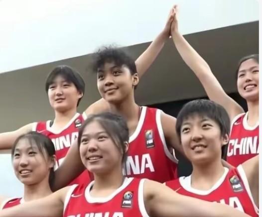昨天在马来西亚举行的U16女篮亚洲杯，中国队以83：74击败了新西兰女篮。首战告