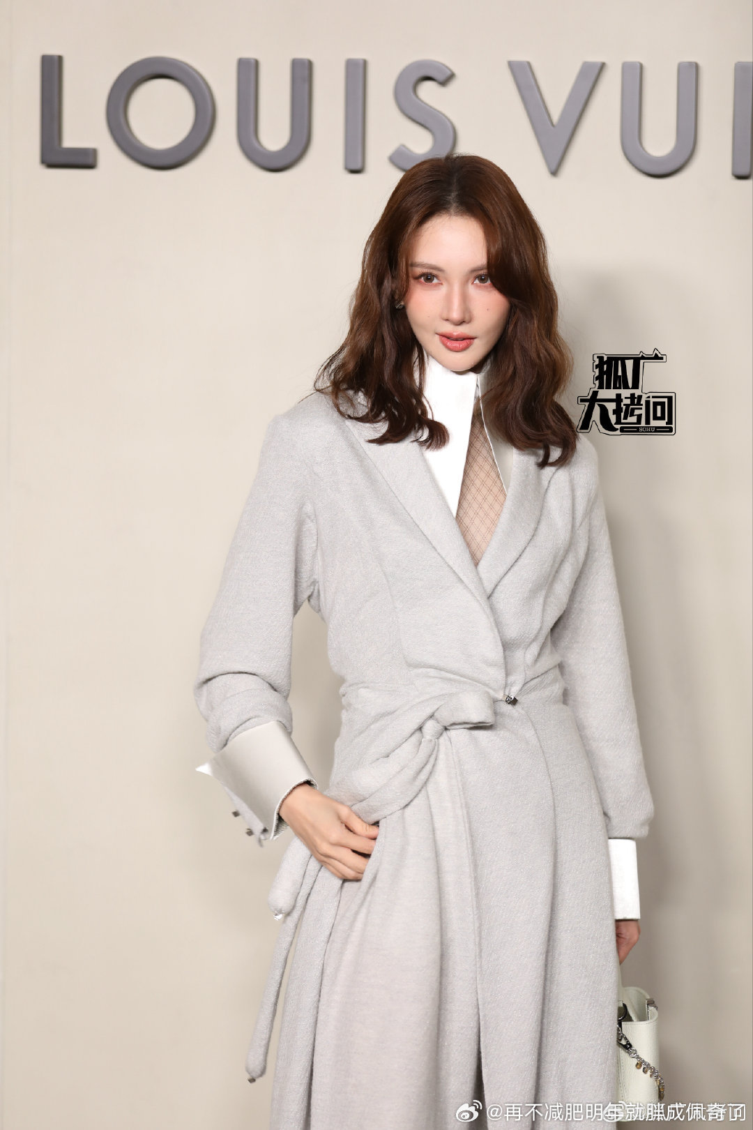 上次说“自己乱化妆”疑似对露丝拙劣的模仿