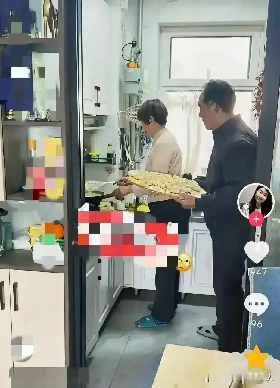 山东淄博这位儿媳也太幸福了！起床闻到饺子香，冲进厨房却发现婆婆已经开吃没喊她，举