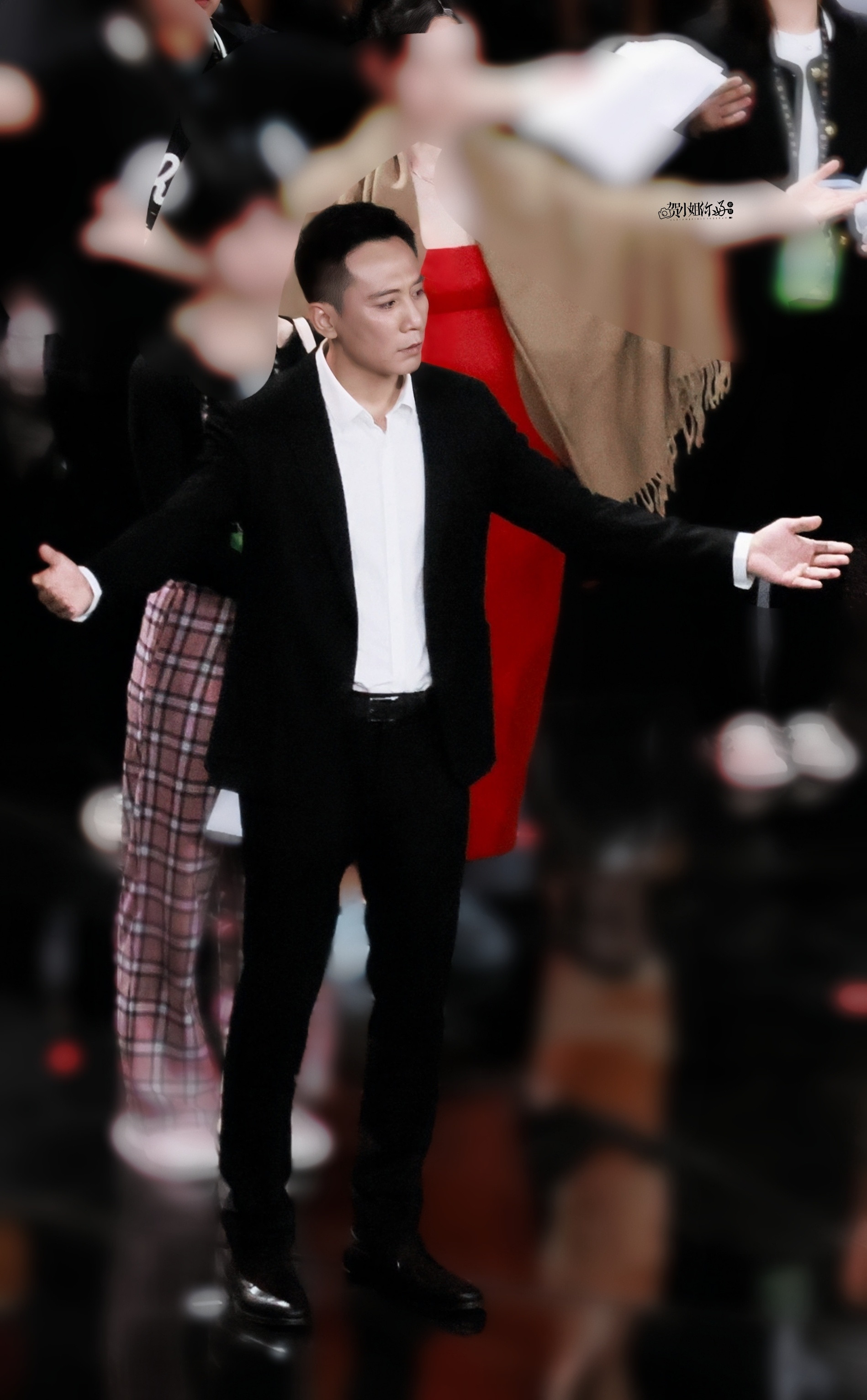 大长腿哥哥快出来吧九月了​​​