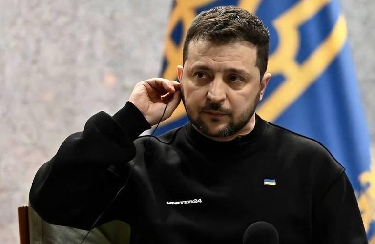 俄军宣布包围红军城！顿涅茨克战局突变，乌军补给线危在旦夕