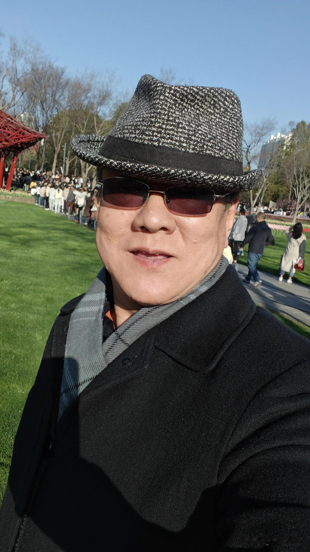 人老自有人生道，一首《慢之歌》，送给晚年所有人人这一生，年少奔波，中年操劳