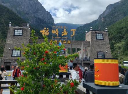 景区大门修到100公里外？文旅部出手，这些5A景区被点名了暑期旅游季前，文旅
