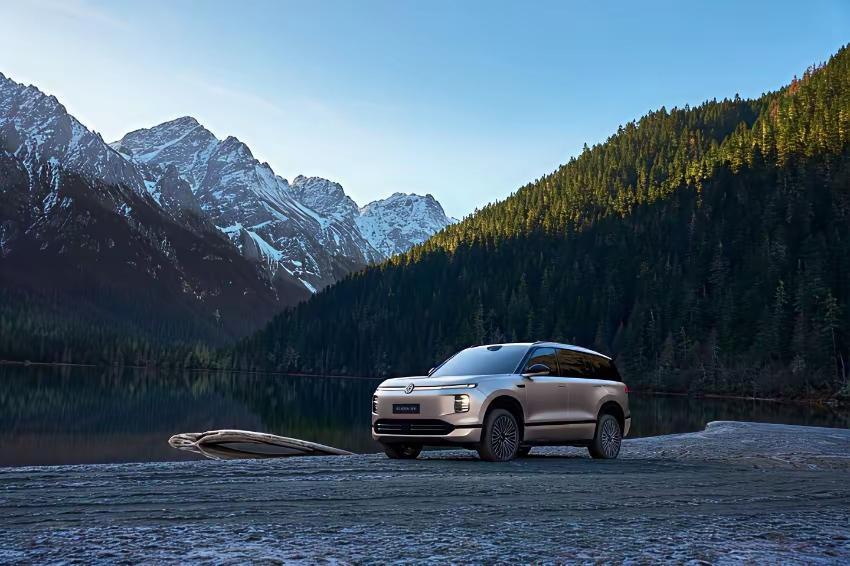 专家预测：未来中国国产汽车只剩下6家!1、比亚迪汽车（代表深圳)2、长安汽