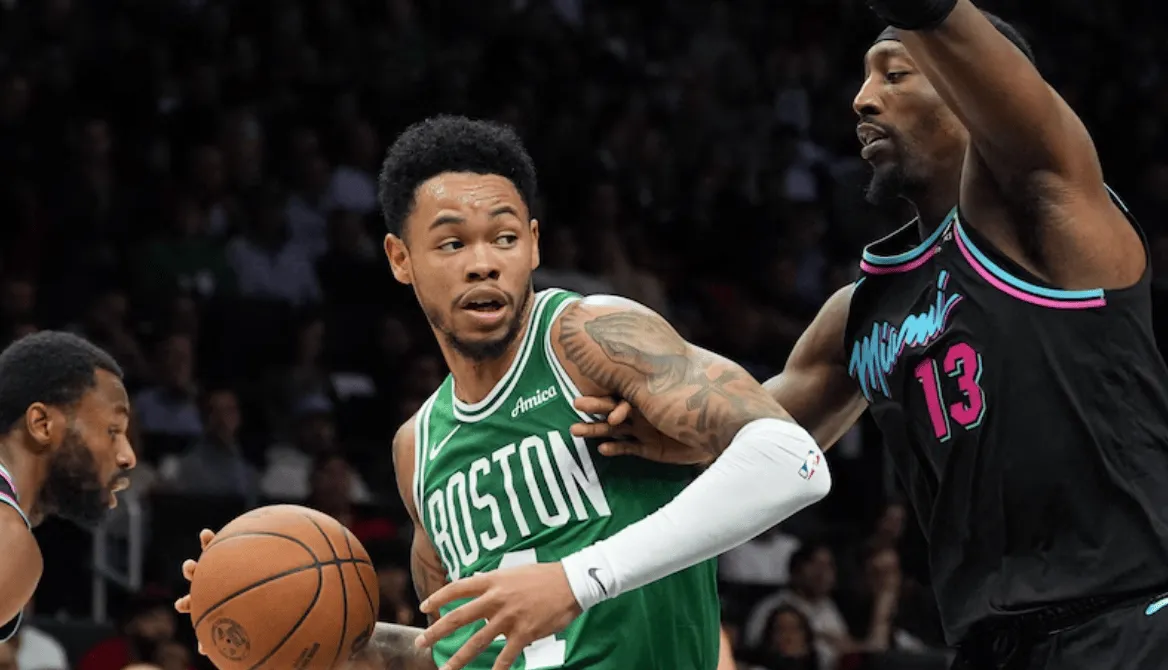 竞争最佳第六人？西蒙斯目前三分联盟替补第一，得分第三01月16日讯NBA常