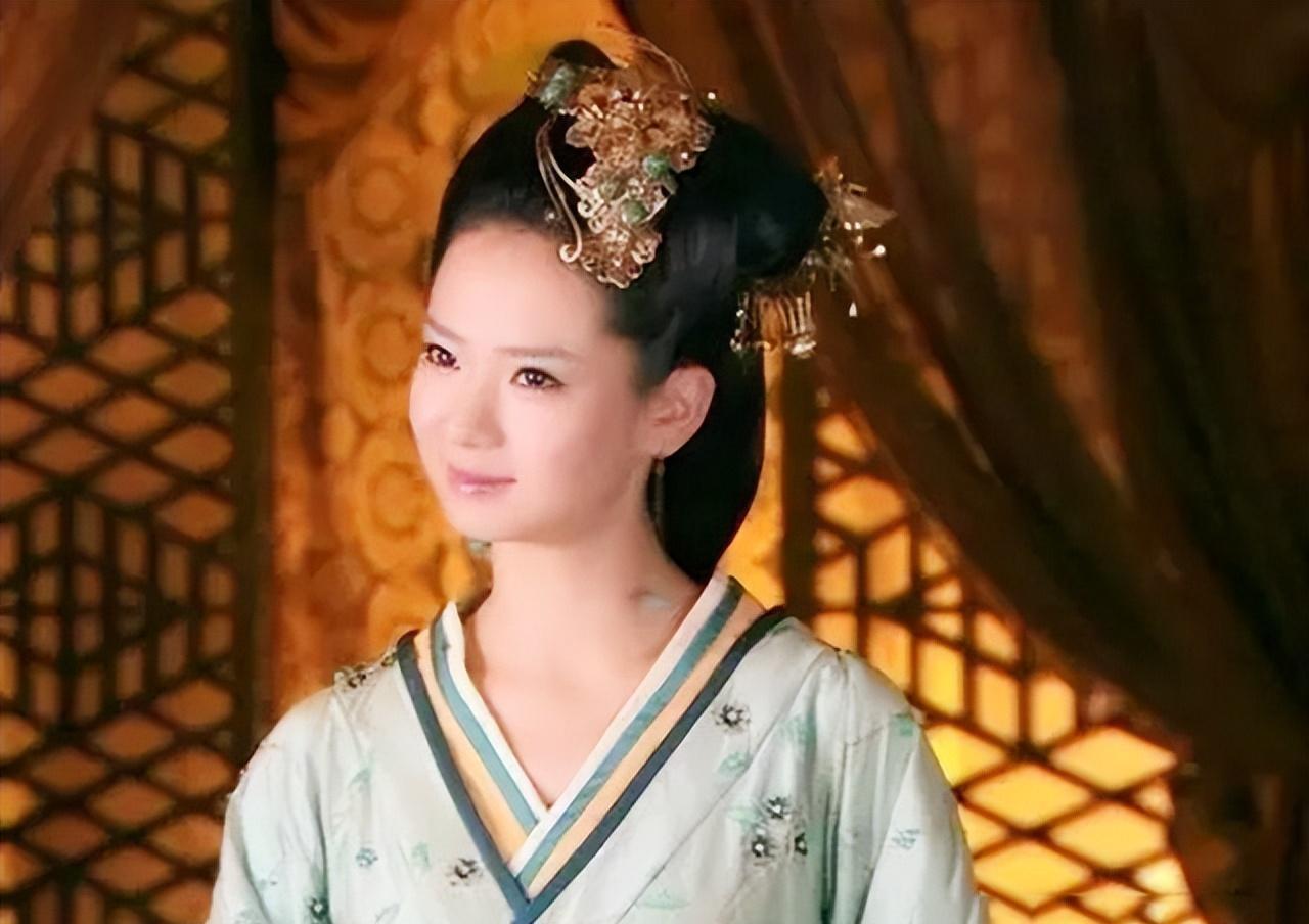 [爱心]公元前129年，馆陶公主刘嫖府上来了一个卖珠宝的妇人，但丧夫不久的刘嫖对