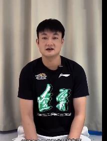 丛明晨深夜官宣退役。虽然大家都已经知道丛明晨退役了，但他亲口说出来还是让我们感到