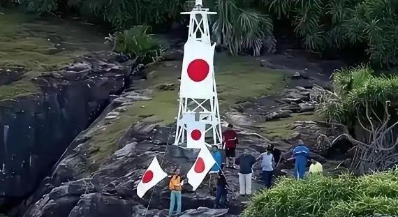 现在终于明白，咱们为什么不趁着中日冲突拆掉钓鱼上的灯塔了，因为这个灯塔大概率会成